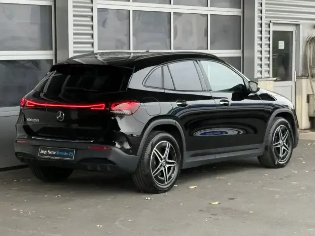 Mercedes-Benz EQA 250