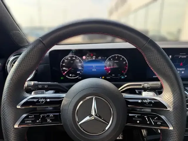 Mercedes-Benz CLA 200