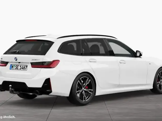 BMW 330