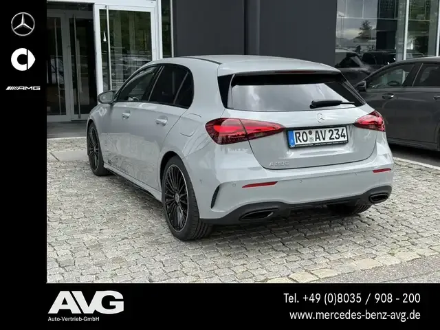 Mercedes-Benz A 200