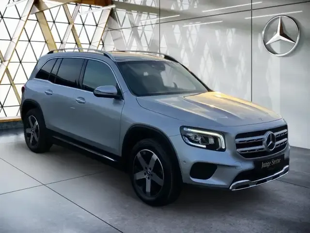 Mercedes-Benz GLB 250