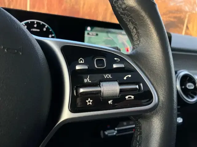 Mercedes-Benz GLB 250