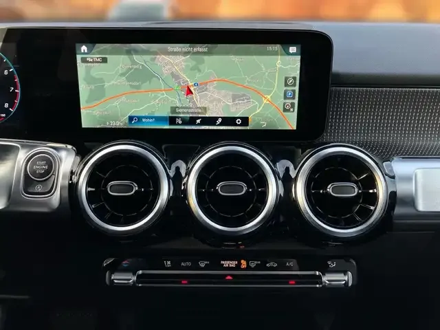 Mercedes-Benz GLB 250