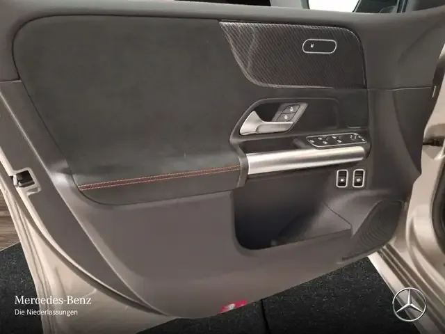 Mercedes-Benz B 250