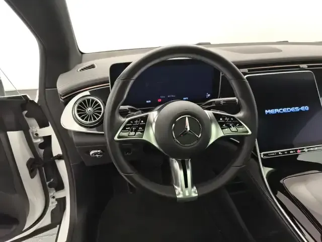 Mercedes-Benz EQE 300