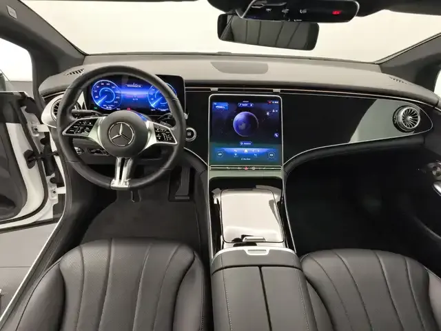 Mercedes-Benz EQE 300