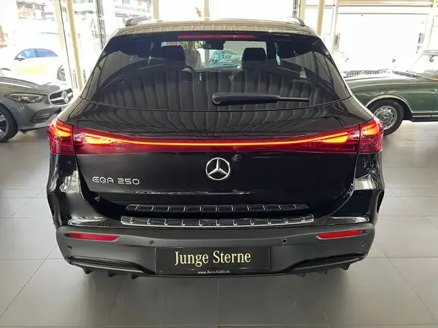 Mercedes-Benz EQA 250