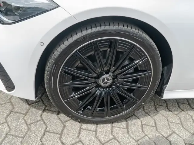 Mercedes-Benz CLE 220