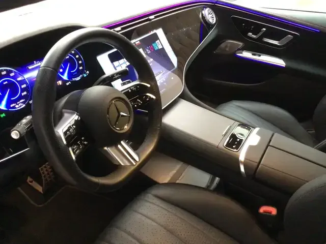 Mercedes-Benz EQE 500