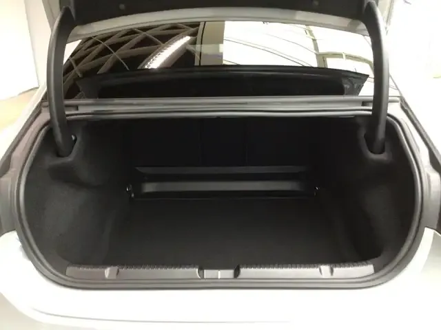 Mercedes-Benz EQE 500