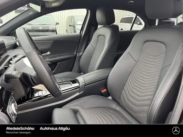 Mercedes-Benz A 220
