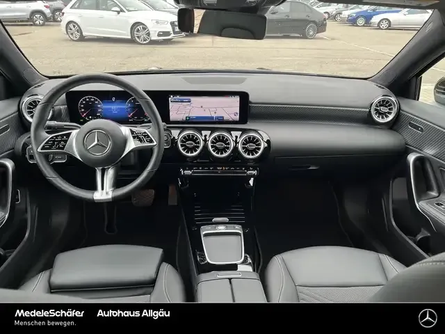 Mercedes-Benz A 220