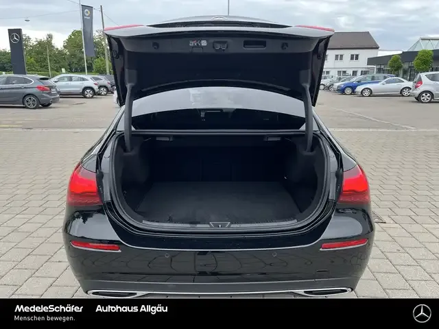 Mercedes-Benz A 220