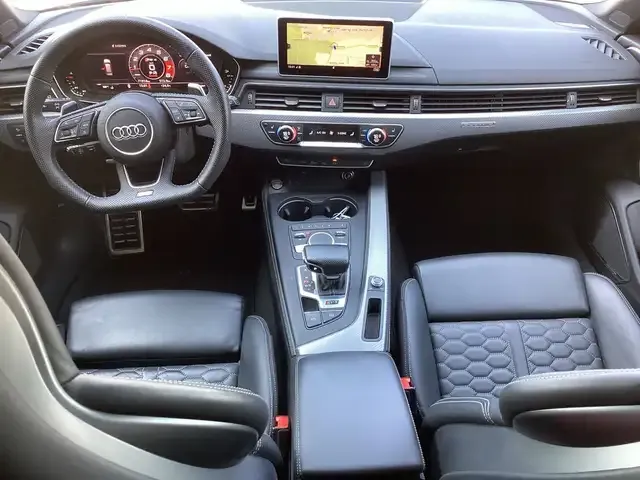 Audi RS4