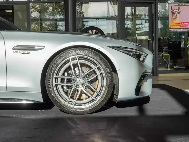 Mercedes-Benz SL 63 AMG