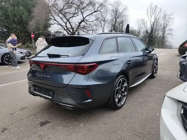 CUPRA Leon