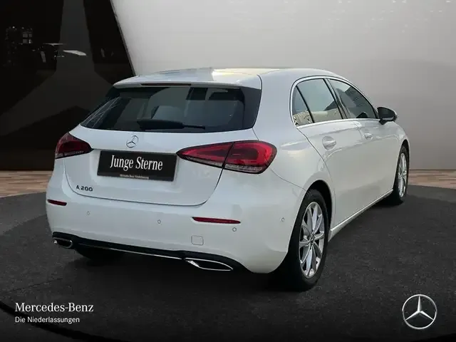 Mercedes-Benz A 200