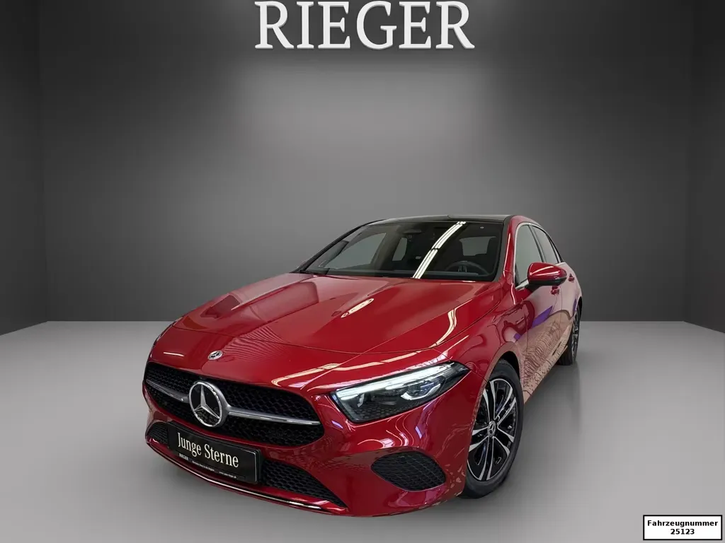Mercedes-Benz A 220