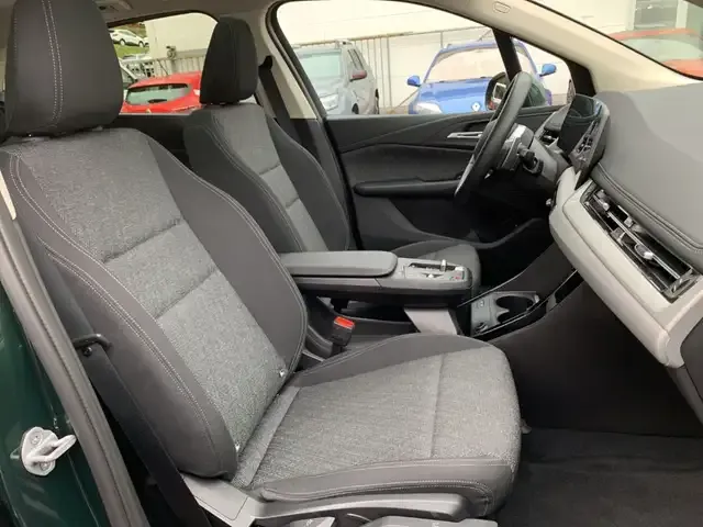 BMW 216