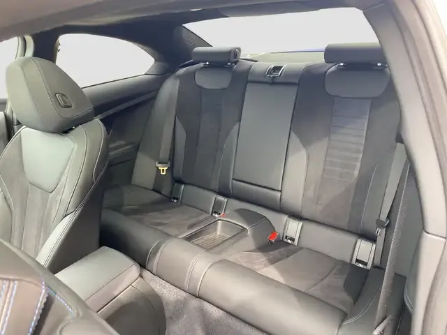 BMW 240