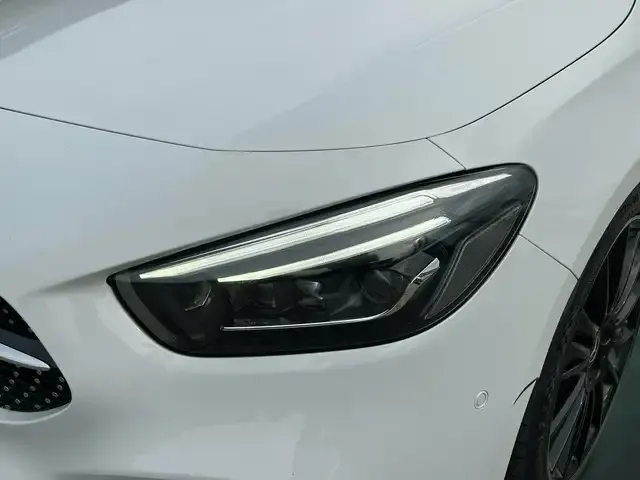 Mercedes-Benz B 220