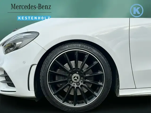Mercedes-Benz B 220
