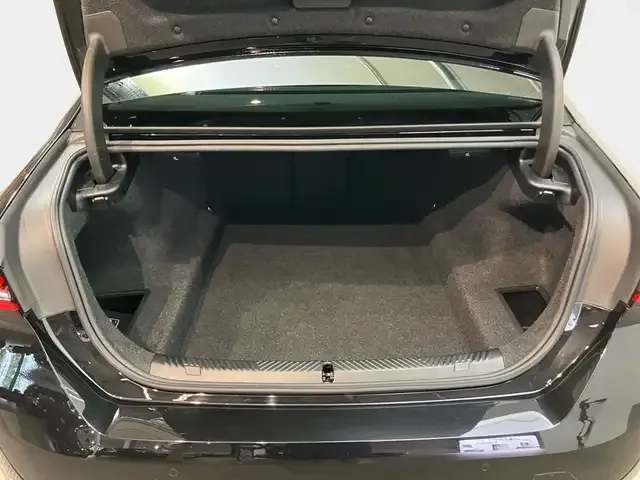 BMW 550