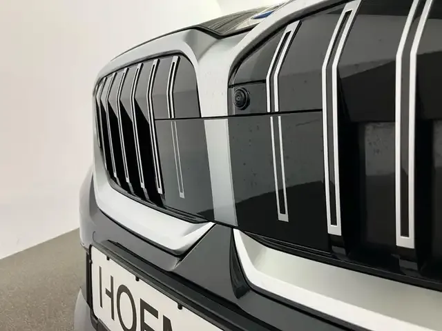 BMW 550