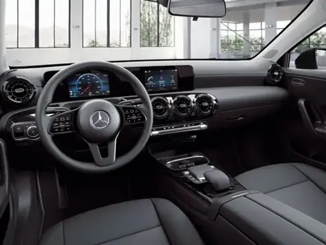 Mercedes-Benz A 250