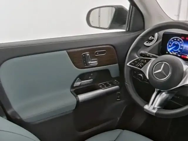 Mercedes-Benz EQA 350