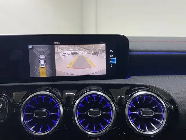 Mercedes-Benz CLA 220