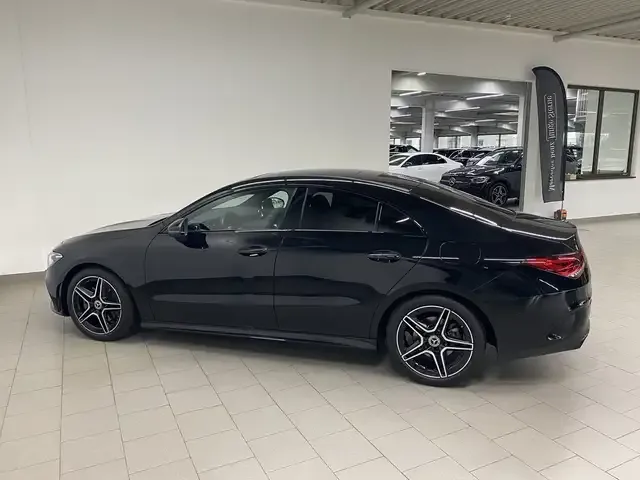Mercedes-Benz CLA 220