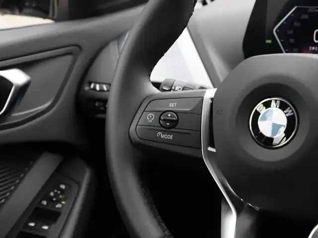 BMW 114