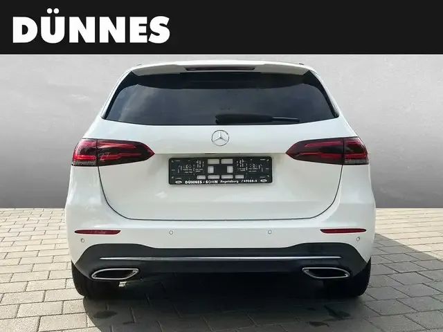 Mercedes-Benz B 220