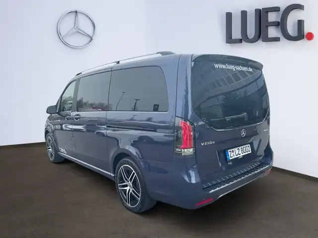 Mercedes-Benz V 250