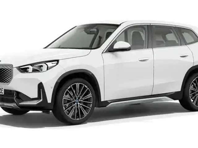 BMW iX1