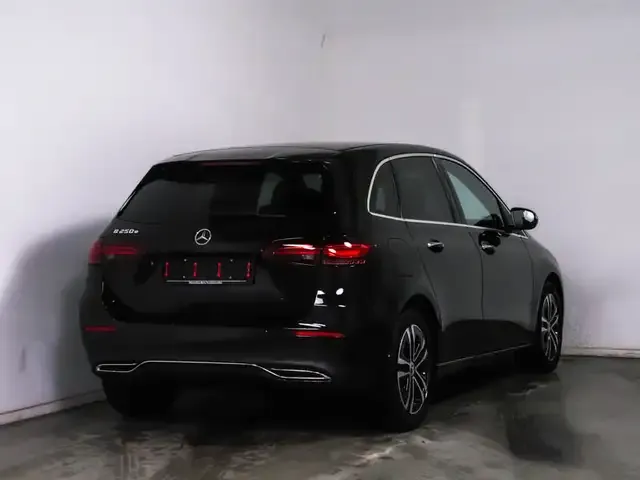 Mercedes-Benz B 250