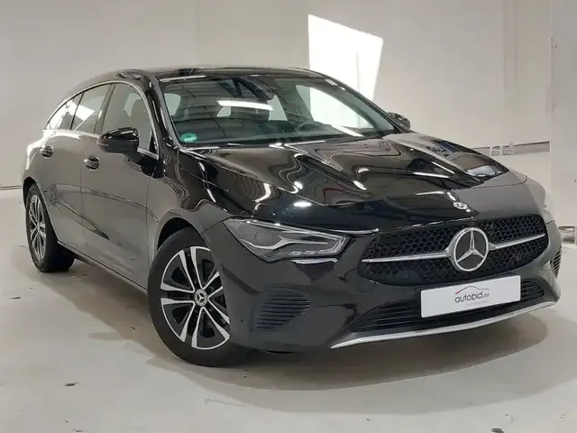 Mercedes-Benz CLA 180