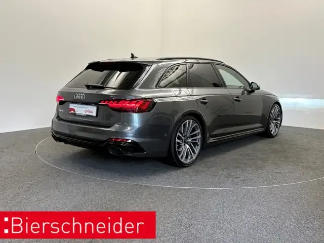 Audi RS4