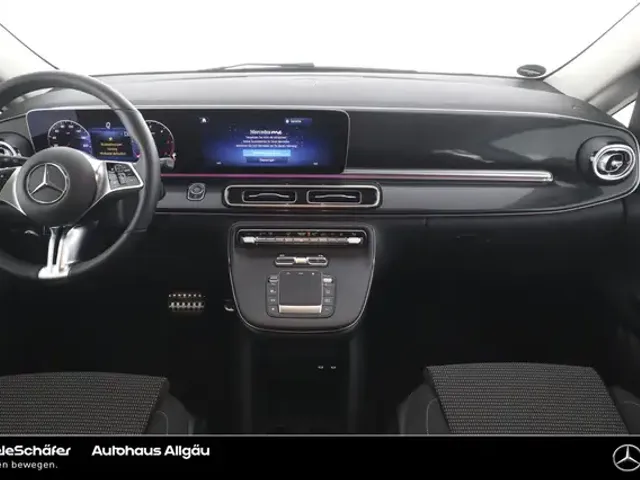 Mercedes-Benz V 220