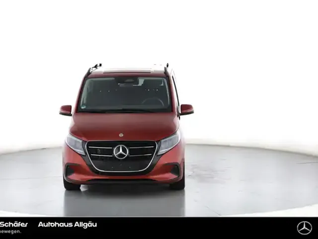 Mercedes-Benz V 220
