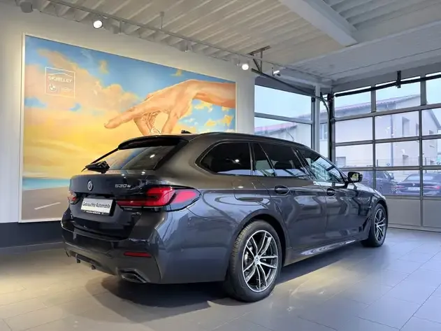 BMW 530