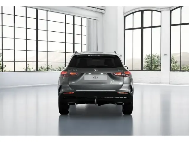 Mercedes-Benz GLA 220