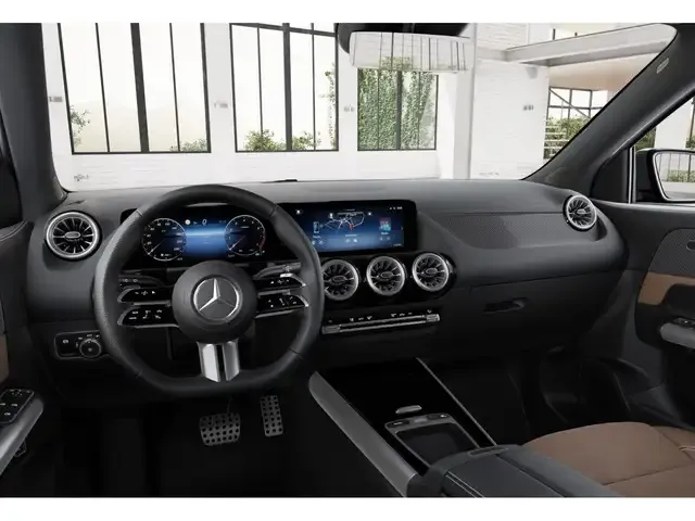 Mercedes-Benz GLA 220
