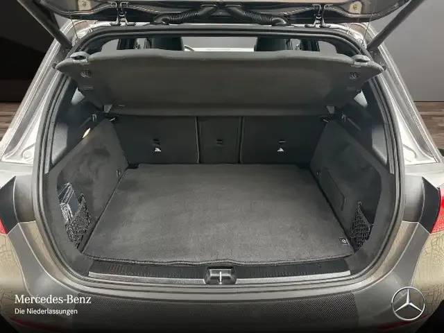Mercedes-Benz B 220