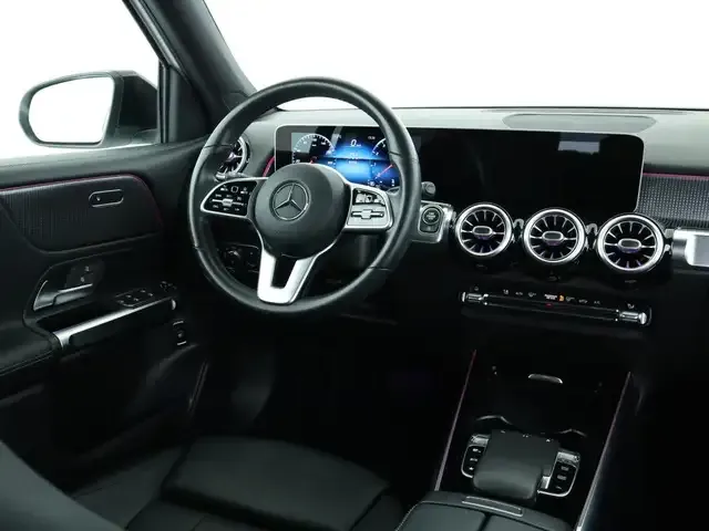 Mercedes-Benz GLB 250