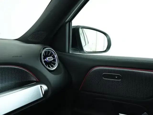 Mercedes-Benz GLB 250