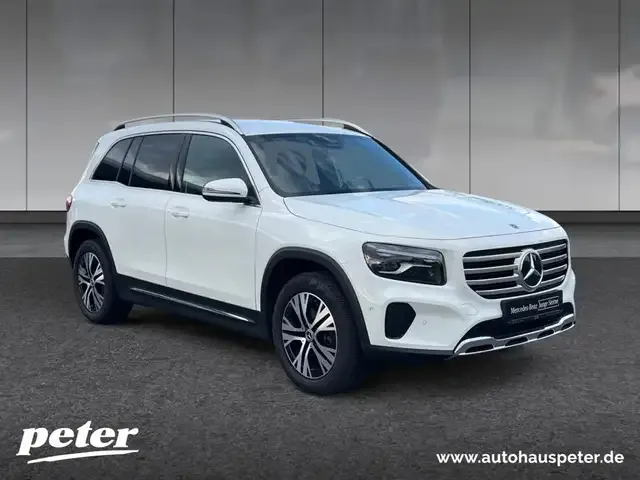 Mercedes-Benz GLB 220