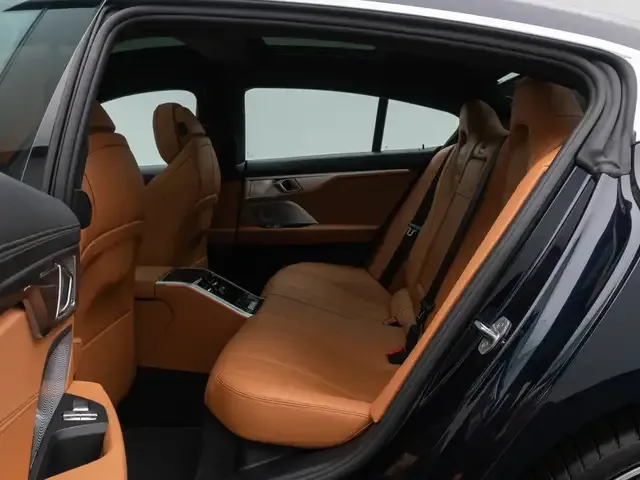 BMW M850