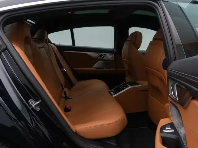 BMW M850
